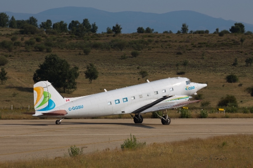 El aparato, llegó en vuelo directo desde Tenerife, haciendo noche en el Aeropuerto Leonés, para salir al día siguiente hacia Belfast. (Texto y fotografías: Pablo Mateos Neira, @NeiraMateos)