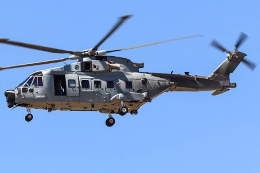 Un Leonardo HH-101A de la “Aeronáutica Militare Italiana”. (Rubén Galindo)