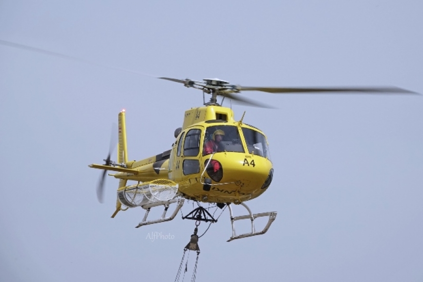 AS350B3 Ecureuil "Aguila 4" Desplazado desde la Base de Hoyos,Caceres.