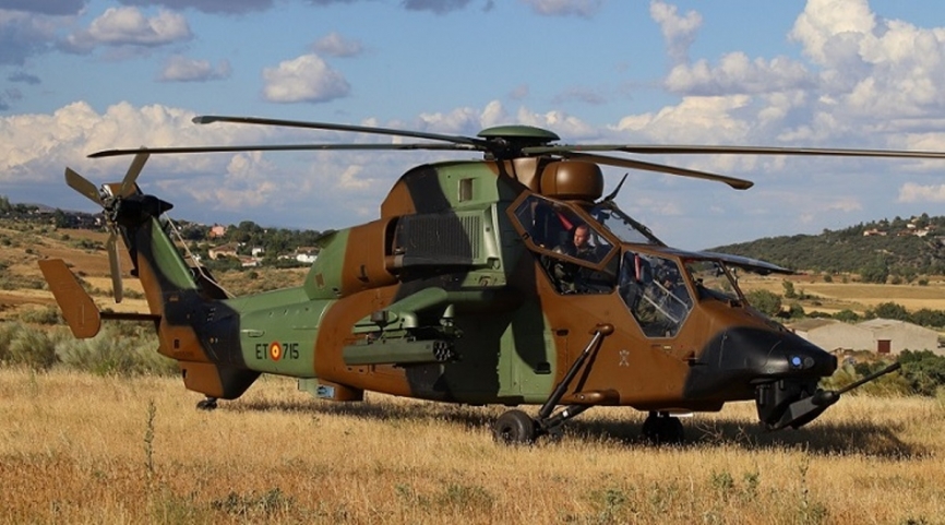 En el desfile aéreo del día de las FAMET participaron dos Airbus Helicopters EC665 "Tigre". (Julio Maíz Sanz)