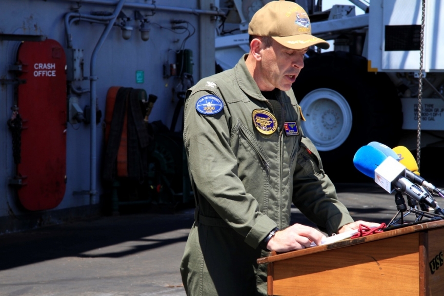 El comandante del portaaviones USS “Harry S. Truman”, el “captain” Gavin Duff.