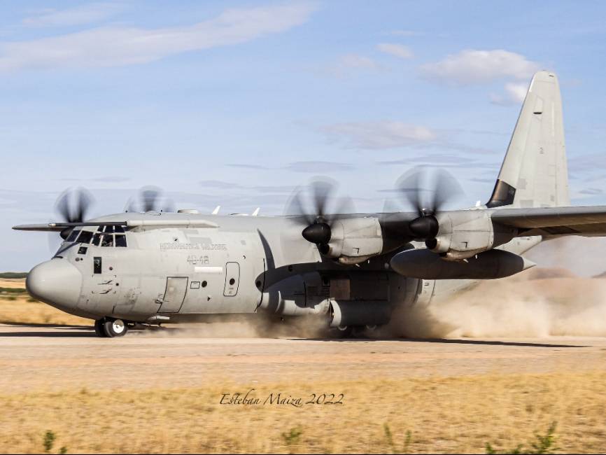 130J Súper Hércules de la Aeronáutica Militare italiana en carrera de despegue desde el aeródromo de Ablitas efectuar una evacuación simulada de un herido, indicativo ‘VEGA14’. (Esteban Maiza)