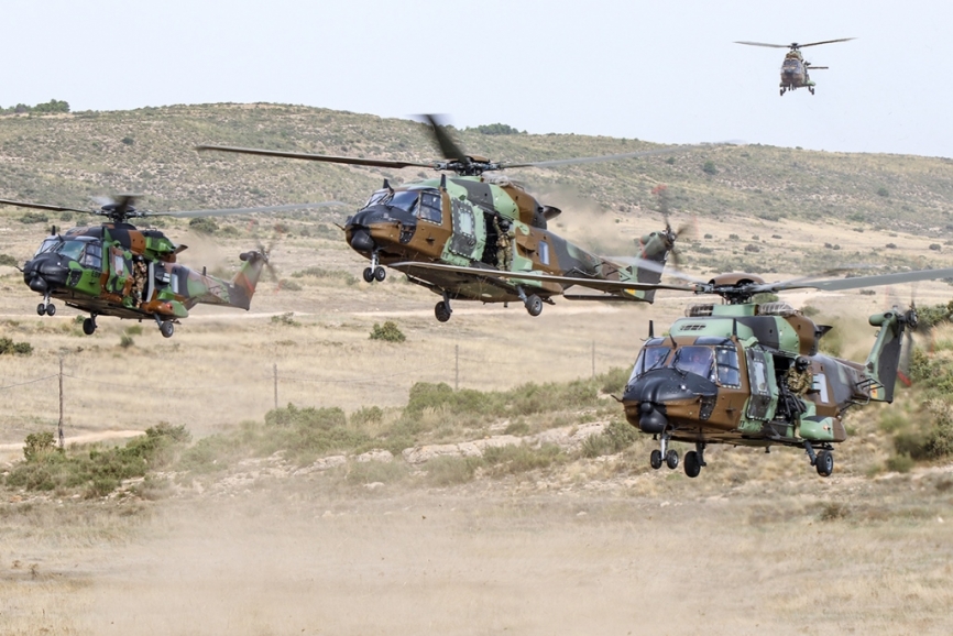 Tres helicópteros NH90 llegando a la zona designada para el asalto aéreo. (Rubén Galindo)