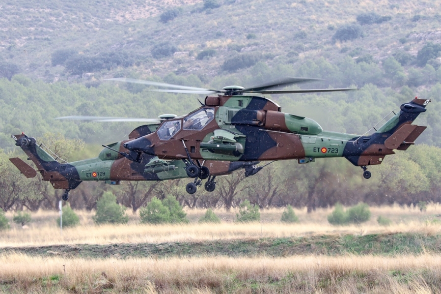 Dos de los seis Airbus Helicopters “Tigre” de las FAMET participantes. (Rubén Galindo)