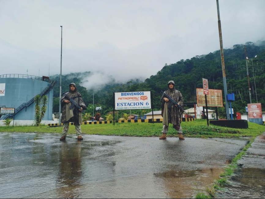 La I División de Ejercito, brinda apoyo a la Policía Nacional en el resguardo de la Estación del Oleoducto Norperuano N° 6, activo crítico ubicado en la región Amazonas, permitiendo el transporte seguro de hidrocarburos.