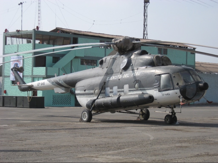 Mi-8MTV-1 (Mi-17-1B), matricula EP-645. En 1994 se adquirieron 6 Mi-17-1B pero de la versión Mi-8MTV-1 de uso civil del, de segunda mano, dotados con radar metereologico para operaciones en altura. Ni bien arribaron, cinco son modificados y dotados de ventanillas cuadradas.