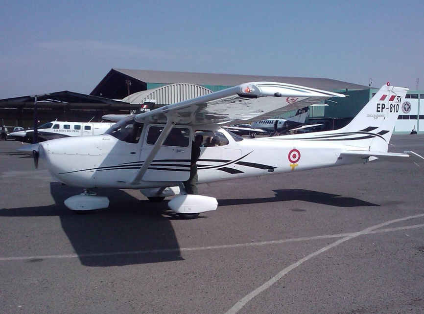 Cessna 172SP Skyhawk de la Escuela de Aviacion del Ejercito.