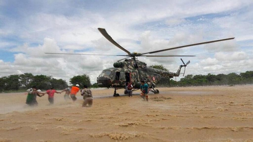 Entre enero y mayo de 2017, durante el Fenómeno del Niño Costero, las aeronaves AE lograron transportar y evacuar a 12,959 personas y 1,172 ton. de carga.