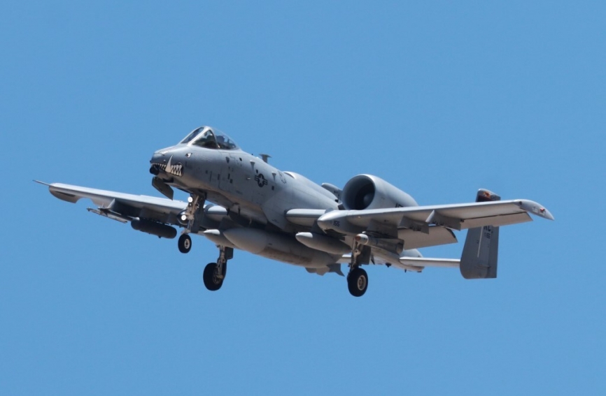 Los veteranos aviones Fairchild Aviation A-10C siguen siendo uno de los mejores medios de ataque al suelo. (Julio Maíz)