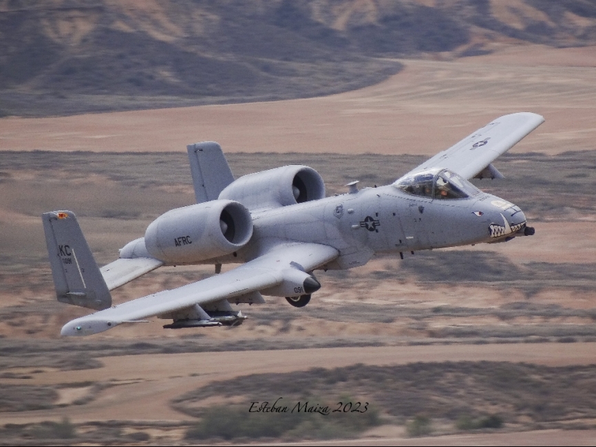 Merece la pena destacar que, en cumplimiento de la normativa vigente, los A-10 norteamericanos no utilizaron munición real de ningún tipo durante las maniobras.