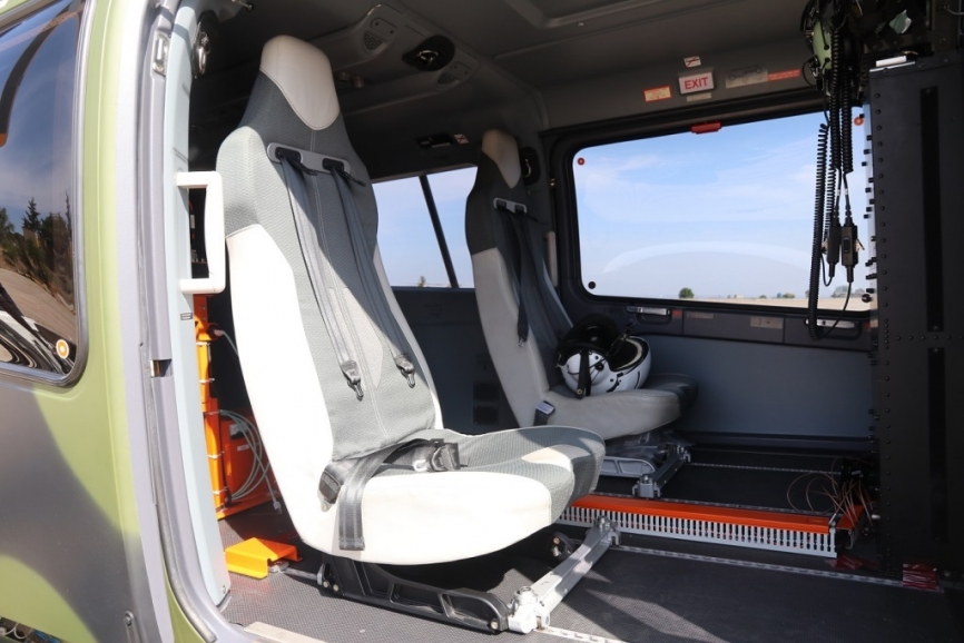 La amplia cabina del H415M puede transportar hasta 10 pasajeros. (foto Julio Maíz)