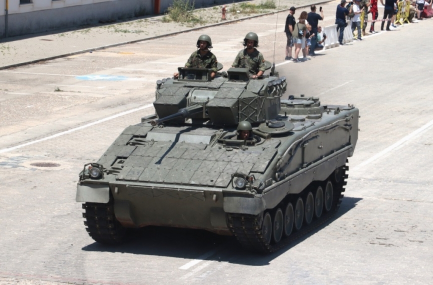 El “Pizarro” es el principal medio del Regimiento de Infantería “Asturias” nº 31. (Foto Julio Maíz Gutiérrez)
