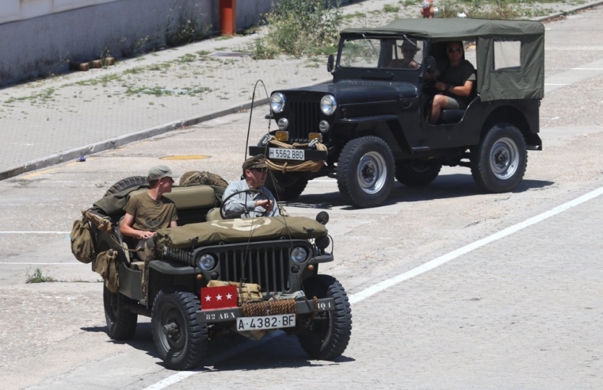 También se pudieron ver vehículos de época, como estos dos Jeep, de diseño norteamericano. (Foto Julio Maíz Gutiérrez)