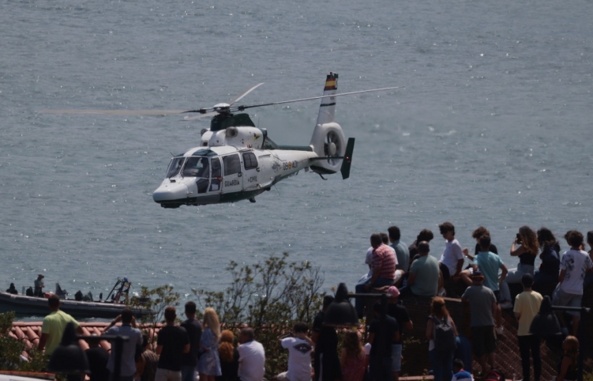 Unas 270.000 personas asistieron el pasado domingo al Festival Aéreo de Gijón, en el que participaron una avión y un helicóptero del SAER.