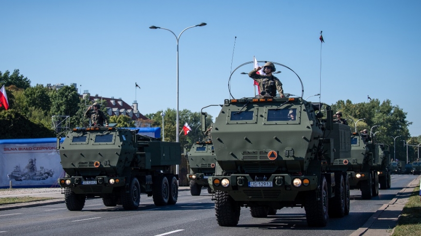 Una de las últimas incorporaciones del Ejército polaco son los lanzacohetes múltiples de diseño y fabricación estadounidense Lockheed Martin HIMARS.