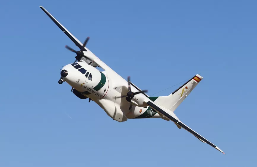 Uno de los CN235-300 del Servicio Aéreo de la Guardia Civil, que este año cumple 50 años de existencia. Fotos: Julio Maíz