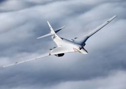 Tu160.-Rusia est recibiendo bombarderos Tu-160 Blackjack modernizados y de nueva fabricacin. (MD Rusia)