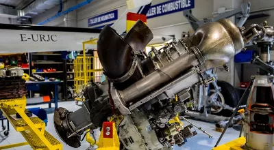 Taller de motores de Aviation Group. Foto: Aviation Group