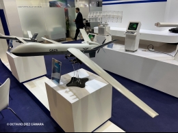 En DSA hemos visto una maqueta del nuevo dron de ataque Gaza de Irn. (Octavio Dez Cmara)