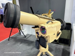 El lanzador del GAM-102LR es un puesto de tiro de un sistema contracarro de 5 generacin y ofrece sensores que a simple vista parecen especialmente avanzados y verstiles.   (Octavio Dez Cmara)